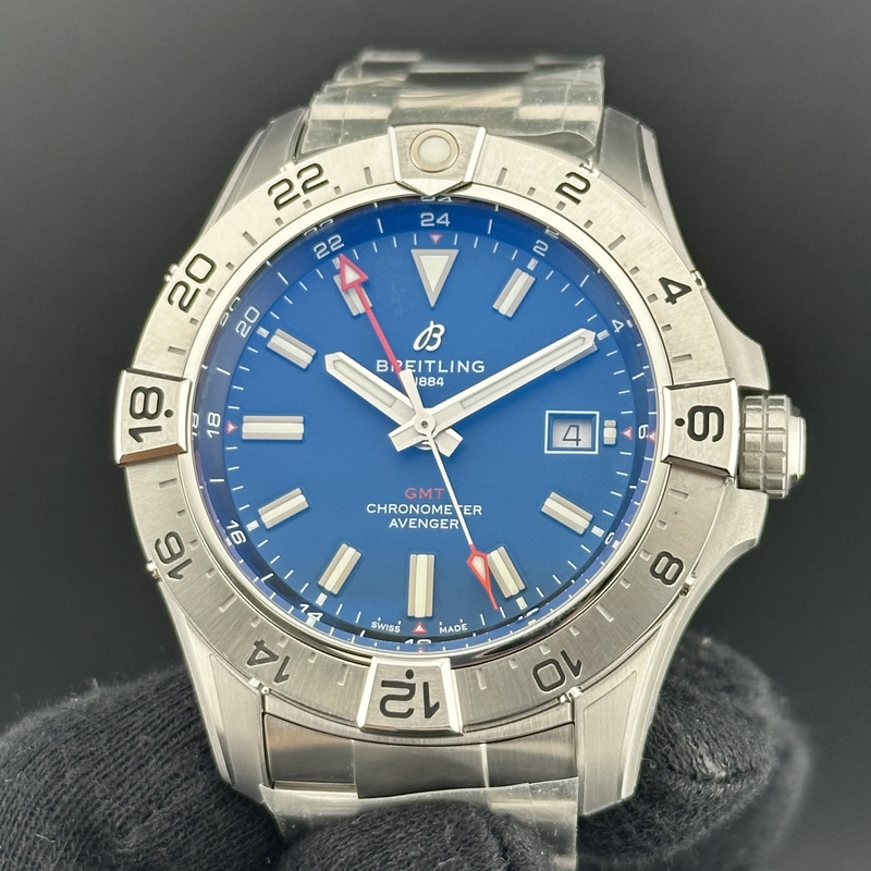 Breitling Avenger Automatic GMT Blue Dial on Bracelet Ref. A32320101C1A1 Card 2026 view 3