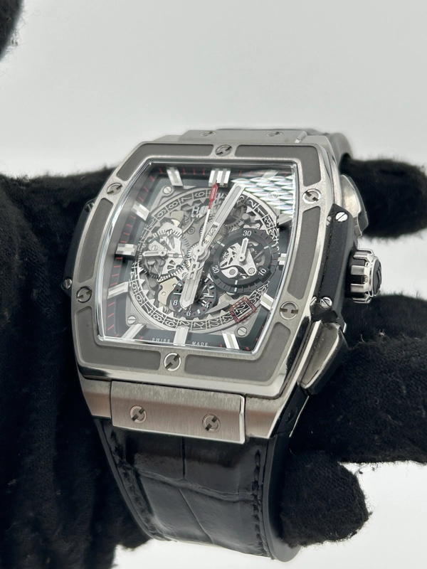 Hublot Spirit of Big Bang Gray Skeleton Dial on Leather Strap Ref. 601.NX.0173.LR Complete 2022 view 3