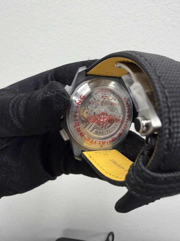 Breitling Avenger B01 Chronograph Carbon Dial on Leather Strap Ref. SB0147101B1X1 Card 2026 view 6
