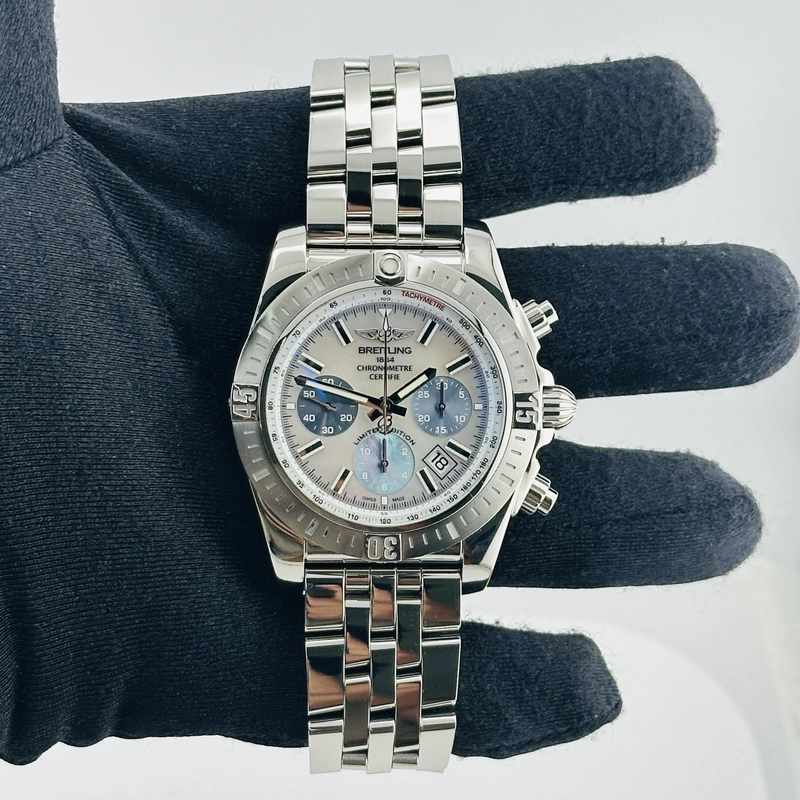 Breitling Chronomat 44 Airbourne Mother Of Pearl Dial on Stainless Steel Bracelet Ref. AB01152A/A813 Card 2020 view 2