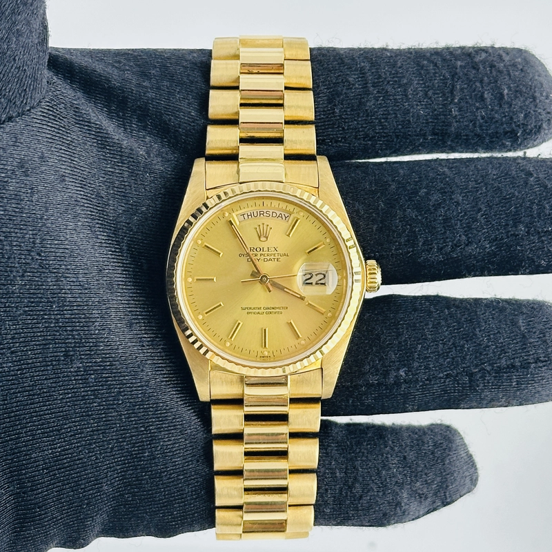 Rolex Daydate Champagne Stick Dial on President Bracelet / Old Buckle Ref. 18038 1979 view 2