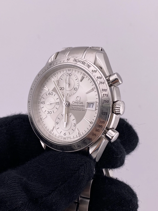 Omega Speedmaster Date/Day‑Date Silver Dial on Stainless Steel Bracelet Ref. 3211.30 Card 2011 view 3