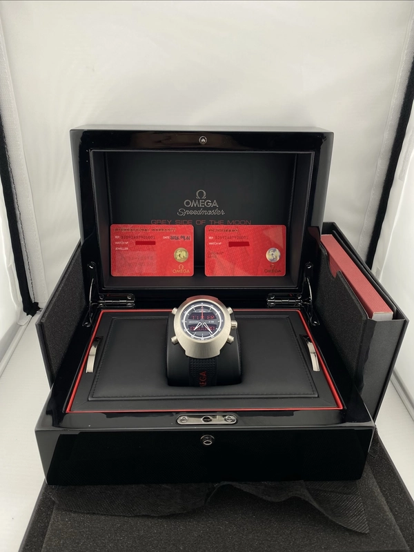 Omega Speedmaster Spacemaster Z‑33 Black Dial on Rubber Ref. 325.92.43.79.01.001 Complete 2026 view 6