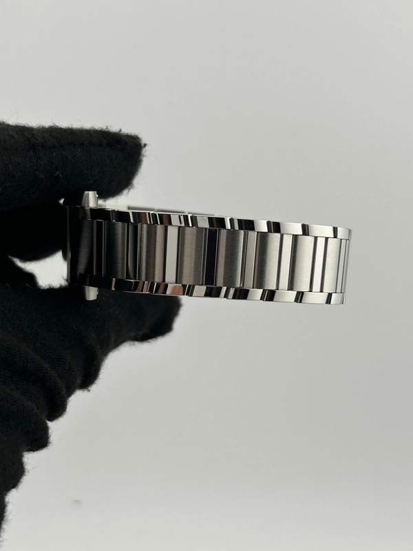 Cartier Tank Francaise Small Silver Dial on Stainless Steel Bracelet Ref. WSTA0065 Complete 2024 view 5