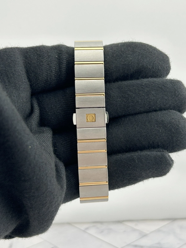 Omega Constellation Gold / Diamond Markers Dial on 2 Tone 18k Yg/Ss Ref. 123.20.24.60.58.001 view 4