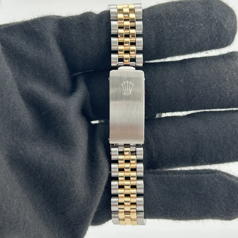 Rolex Datejust White Roman Dial on D Link Jubilee Ref. 68273 Papers 1991 view 4