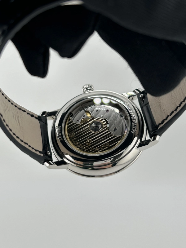Blancpain Villeret Ultraplate White Dial on Leather Strap Ref. 6224-1127-55B Complete 2025 view 7