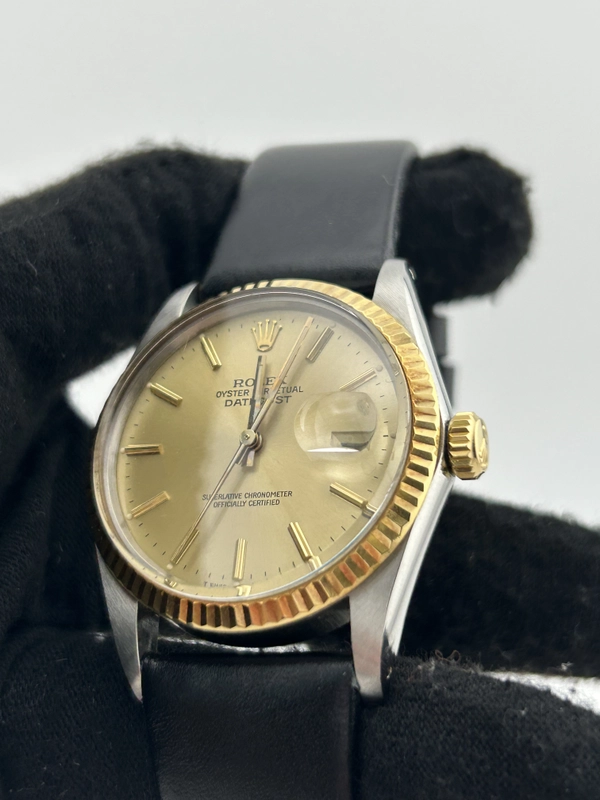 Rolex Datejust 36 Champagne Index Dial on Generic Black Leather Band Ref. 16013 1988 view 2