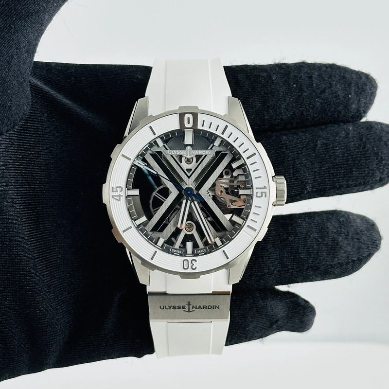 Ulysse Nardin Diver X Skeleton Gray Skeleton Dial on Rubber Ref. 3723-170-1A Card 2023 view 2