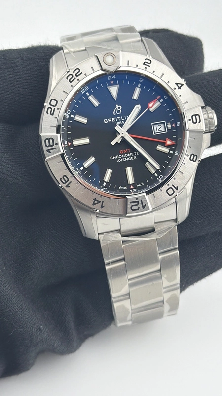Breitling Avenger Automatic GMT Black Dial on Bracelet Ref. A32320101B1A1 Card 2026 view 2