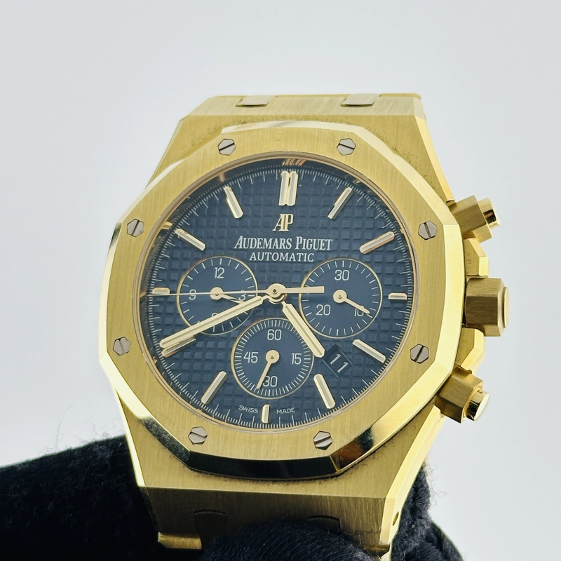 Audemars Piguet Royal Oak Chronograph Blue Dial on Bracelet Ref. 26320BA.OO.1220BA.02 Papers 2016 view 3