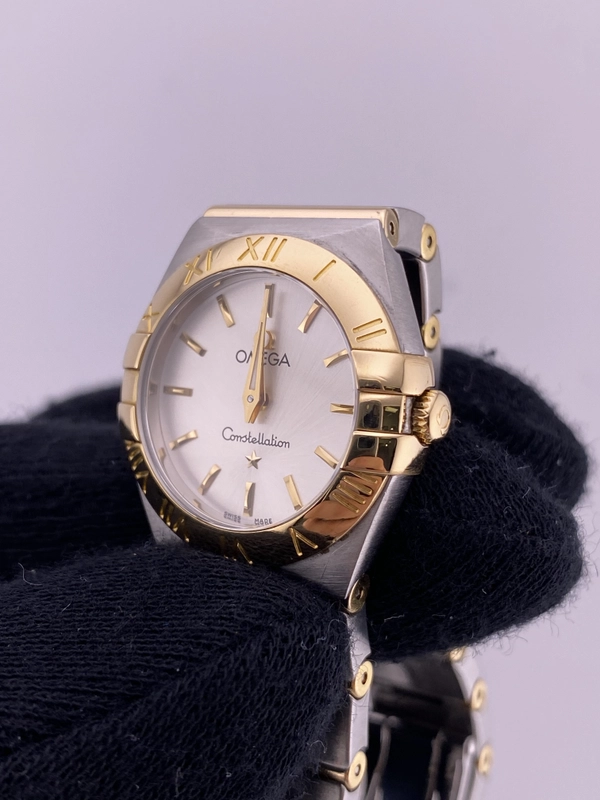 Omega Constellation Silver Dial on Stainless Steel & Red Gold Plated Bracelet Ref. 123.20.24.60.02.001 view 3