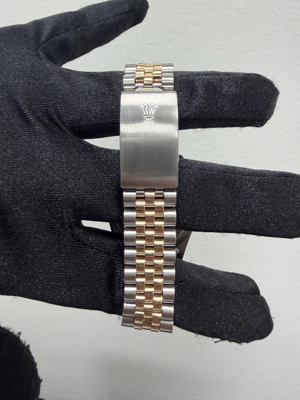 Rolex Datejust Gold Dial on Jubilee Ref. 16233 Papers 1989 view 3