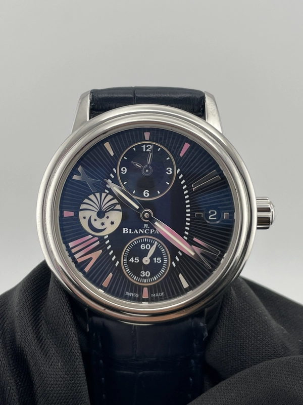 Blancpain Women Black Dial on Generic Leather Ref. 3760-1130-52B Complete 2012 view 3