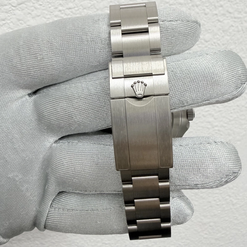 Rolex Rlx Titanium Yacht-Master 42 Black Dial on Oyster Ref. 226627 Card 2026 view 3