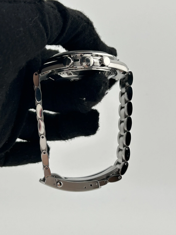 Omega Speedmaster Broad Arrow Black Dial on Stainless Steel Bracelet Ref. 3594.50 view 6