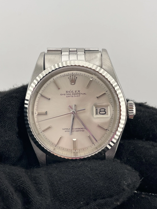 Rolex Datejust Silver Stick Dial on Jubilee D Link Bracelet Ref. 1601 1970 view 3