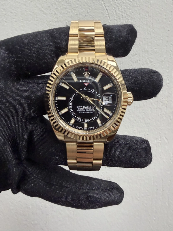 Rolex SkyDweller Black Stick Dial on Oyster Ref. 326938 Card 2021 view 2