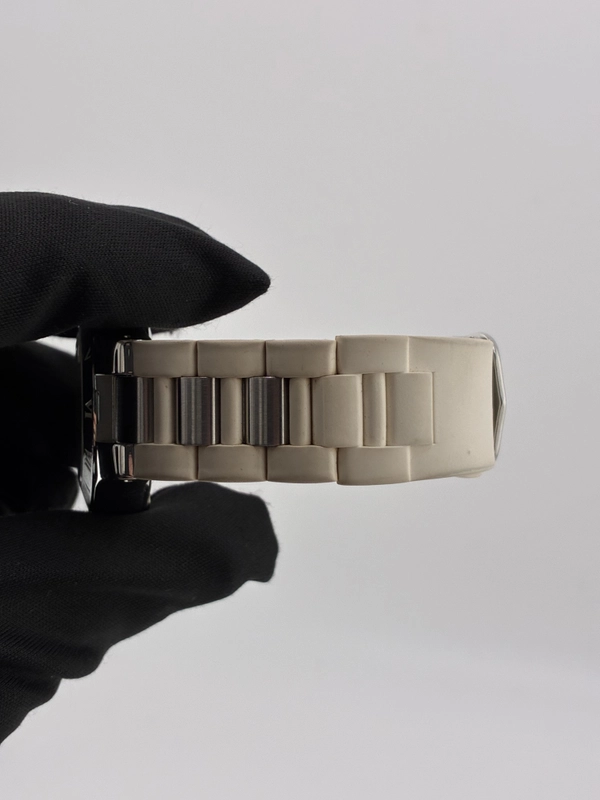 Cartier Chronoscaph 21 Silver Dial on Rubber Strap Ref. W10197U2 Papers 2007 view 5
