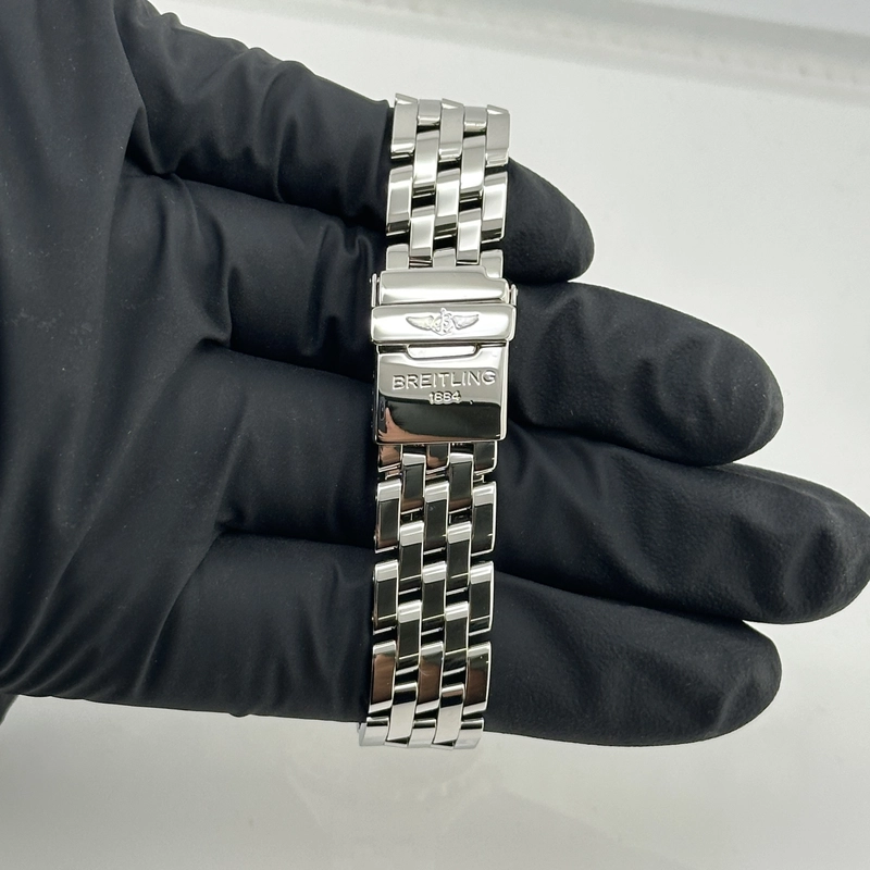 Breitling Lady J Blue Dial on Stainless Steel Bracelet Ref. D52065 view 4