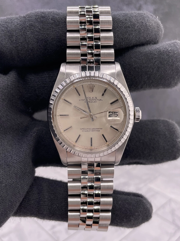 Rolex Datejust Silver Stick Dial on D Link Jubilee Ref. 1603 1979 view 2
