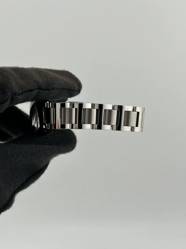 Cartier Ballon Bleu Silvered Opaline Dial on Stainless Steel Bracelet Ref. W69010Z4 view 5