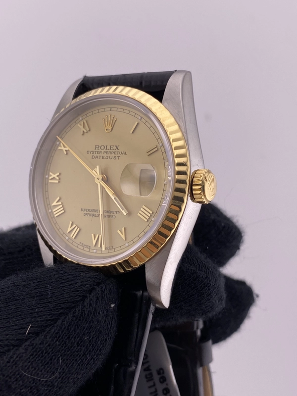 Rolex Datejust 36 Champagne Stick Dial on Generic Leather Band Ref. 16233 view 2