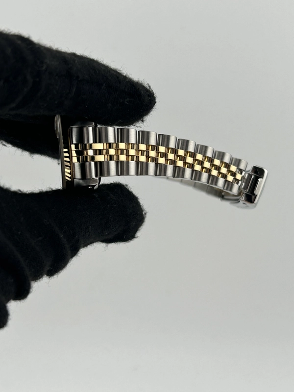 Rolex Datejust Lady Champagne Stick Dial on Jubilee Ref. 69173 1991 view 5