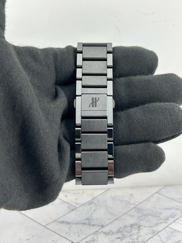 Hublot Classic Fusion Chronograph Black Dial on Bracelet Ref. 540.CM.1170.CM Card 2021 view 4