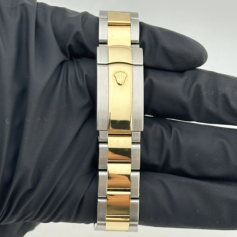 Rolex Datejust Champagne Diamond Factory Dial on Oyster Bracelet Ref. 126333 Card 2016 view 5