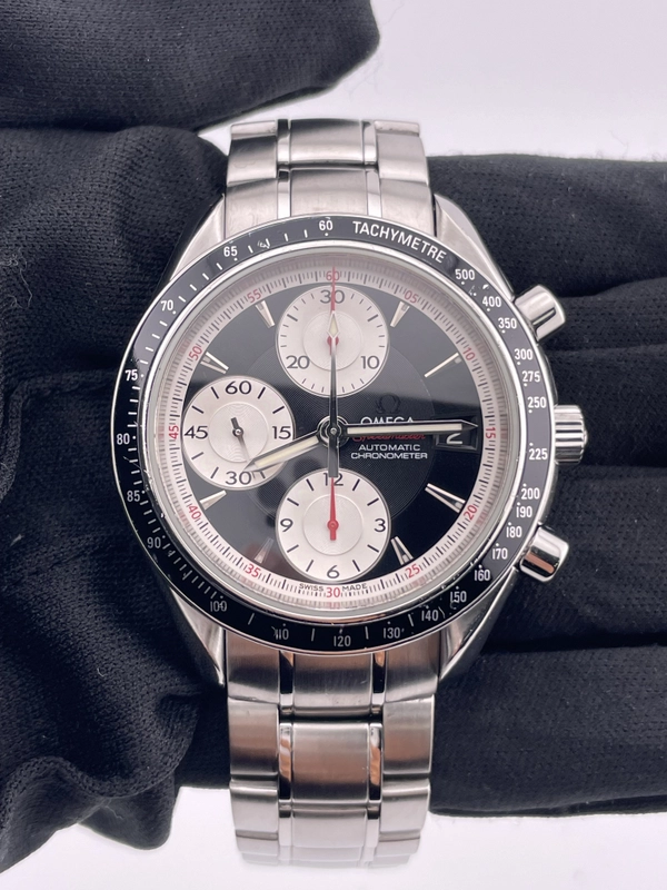 Omega Speedmaster Date Black Dial on Stainless Steel Bracelet Ref. 3210.51 Card 2011 view 2