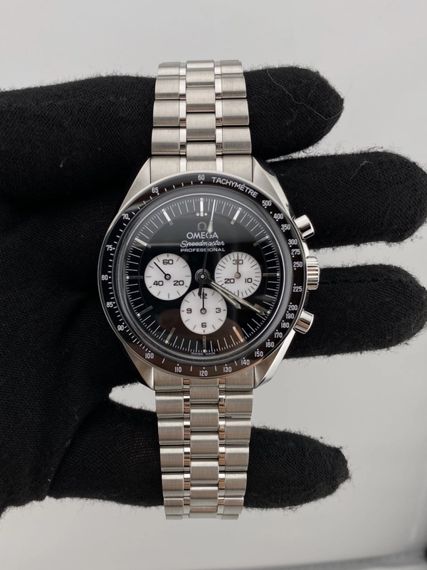 Omega Speedmaster Moonwatch Professional Black Dial on Stainless Steel Bracelet Ref. 310.30.42.50.01.004 Complete 2026 view 2