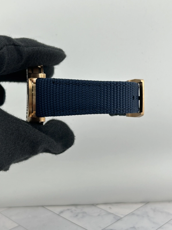 Audemars Piguet Code 11.59 Selfwinding Night Blue Cloud Dial on Rubber Strap Ref. 15210OR.OO.A348KB.01 view 5