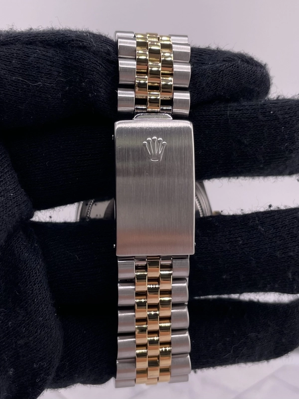 Rolex Datejust Champagne Stick Dial on D Link Jubilee Bracelet Ref. 16013 1985 view 4