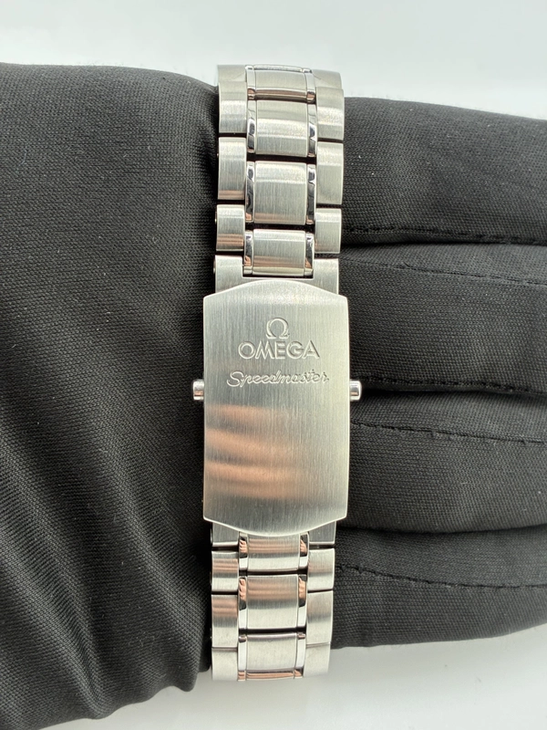 Omega Speedmaster Racing Black Dial on Stainless Steel Bracelet Ref. 326.30.40.50.01.002 Card view 4