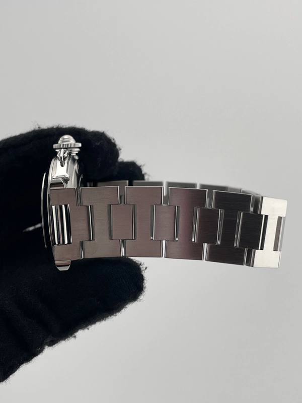 Cartier Pasha C White Dial on Stainless Steel Bracelet Ref. W31074M7 view 5