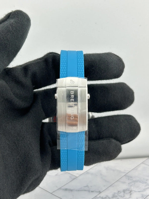 Breitling Superocean Automatic Turquoise Dial on Rubber Strap Ref. A17377211C1S1 Card 2026 view 4