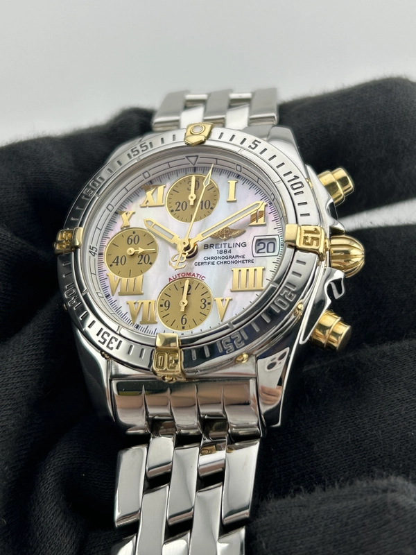 Breitling Chrono Cockpit White M.O.P. Dial on Stainless Steel Ref. B13357 Papers 2005 view 2