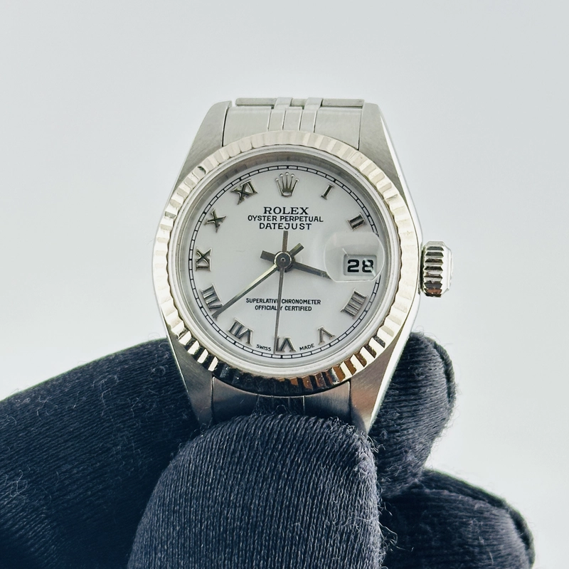 Rolex Datejust White Roman Dial on D Link Jubilee Bracelet Ref. 79174 2000 view 3