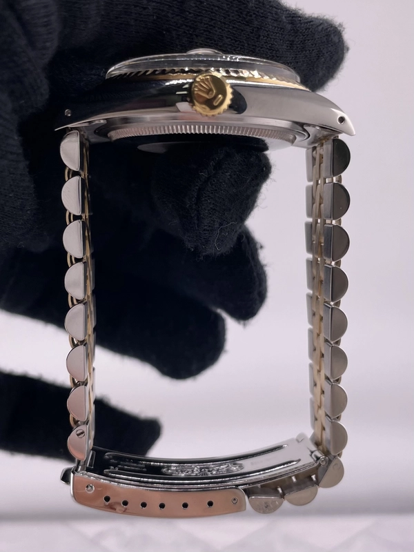 Rolex Datejust Champagne Stick Dial on D Link Jubilee Bracelet Ref. 16013 1985 view 6