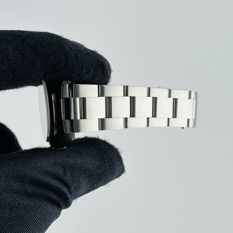 Rolex Oyster Perpetual Black Dial on Oyster Bracelet Ref. 77080 Papers Open Date view 5