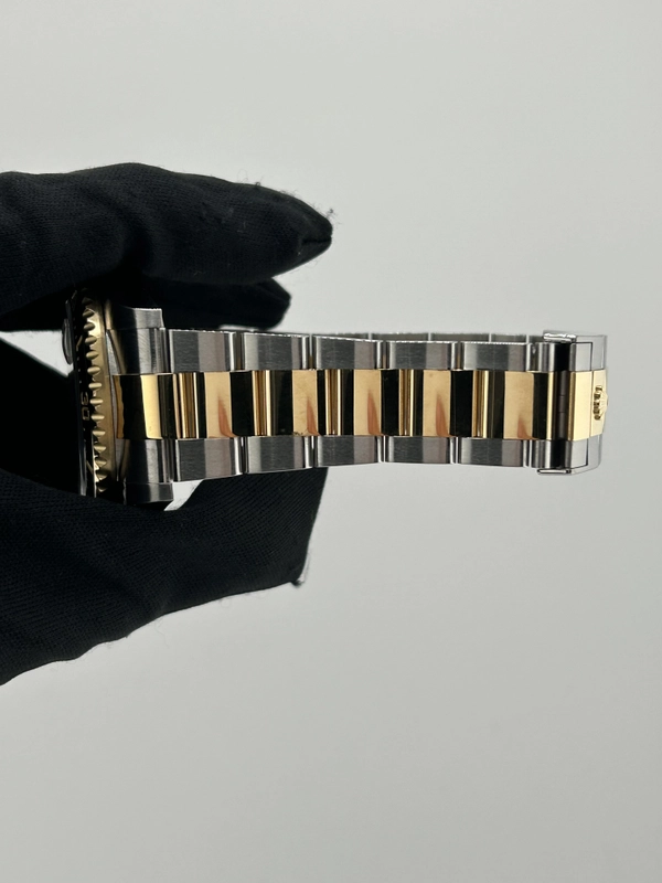Rolex Sea-Dweller 43 Black Dial on 2 Tone Oyster Bracelet Ref. 126603 Card 2020 view 5