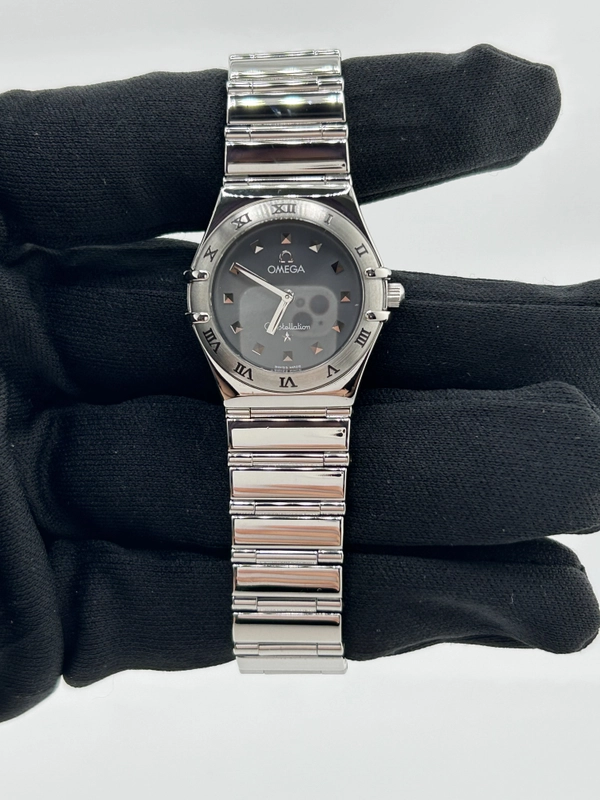 Omega Constellation Mini Gray Dial on Stainless Steel Bracelet Ref. 1561.51 view 2