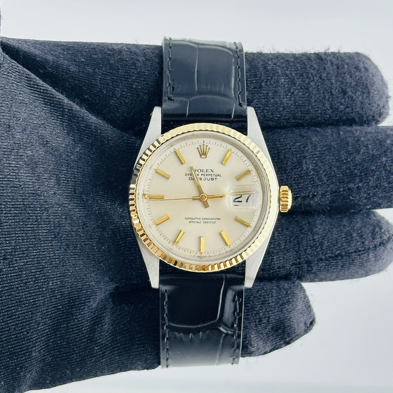 Rolex Datejust Ivory / Gold Stick Dial on Generic Leather Band Ref. 1601 1971 view 2