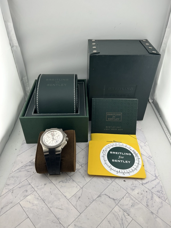Breitling Bentley GMT Sliver Dial on Rubber & Metal Buckle Ref. EB0433/EB043335/G801 Papers 2017 view 6