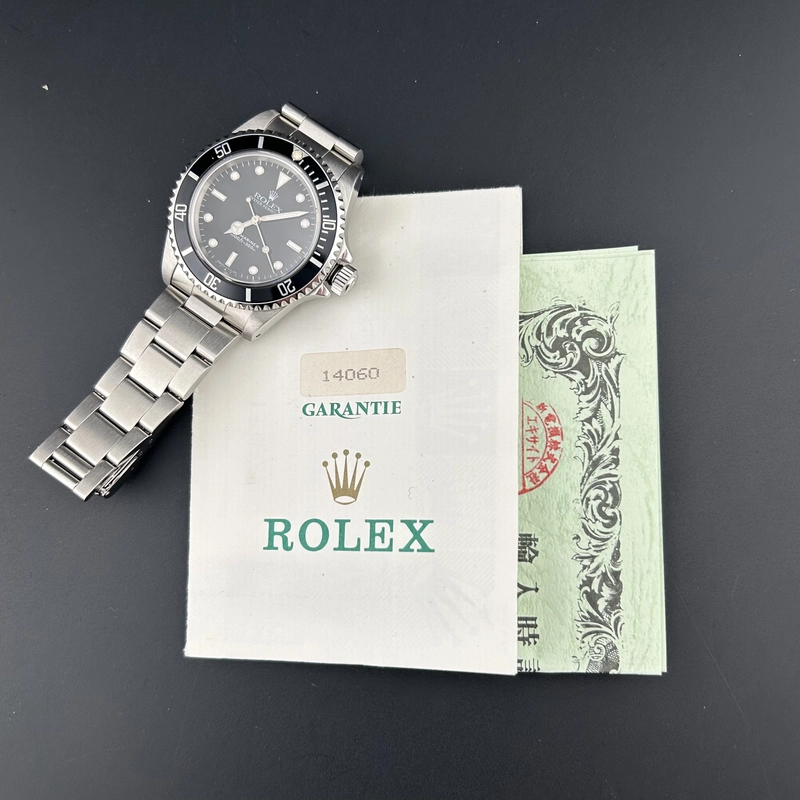 Rolex Submariner No Date Black Dial on Oyster Ref. 14060 Papers 1994 view 6