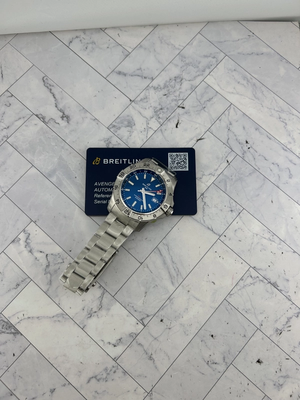 Breitling Avenger Automatic GMT Blue Dial on Bracelet Ref. A32320101C1A1 Card 2026 view 7