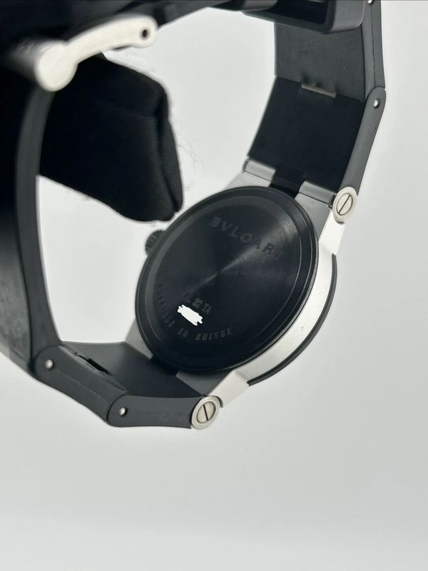 Bvlgari Aluminum Diagono Silver Dial on Black Rubber Strap Ref. AL32TA Papers 2003 view 7