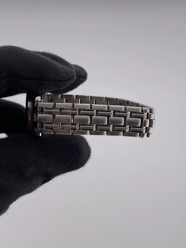 Omega Seamaster Black Dial on Stainless Steel Bracelet Ref. 2571.50 view 5