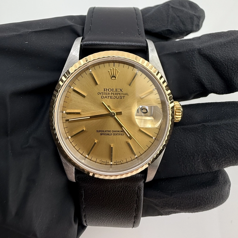 Rolex Datejust 36 Champagne Stick Dial on Generic Leather Strap Ref. 16233 1998 view 2